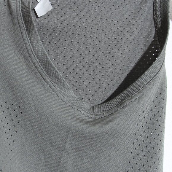 Lululemon Breeze By Muscle Crop Tank *Vancouver Grey Sage Green Silverescent 6 - Picture 5 of 11
